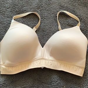 Wear Everywhere Wireless Lightly Lined Bra